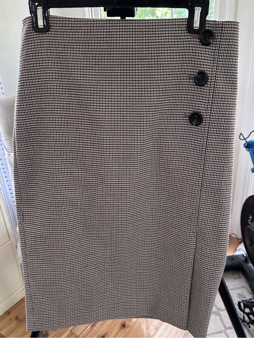 High-Waist Houndstooth Button Pencil Skirt - Black/White